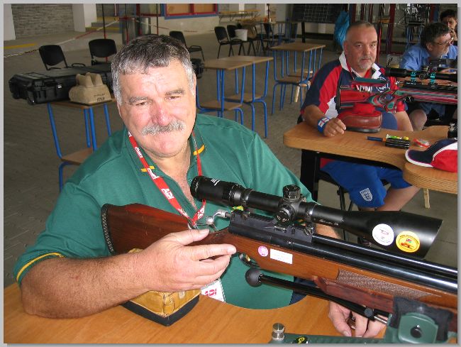 118_Benchrest.jpg